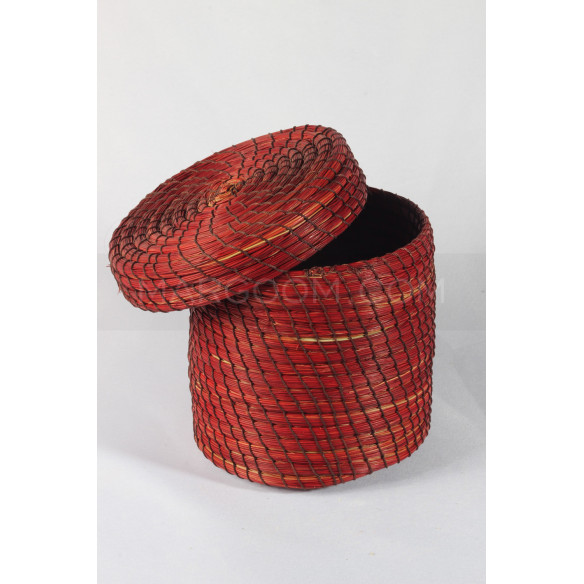 Red storage box in vegetable fiber