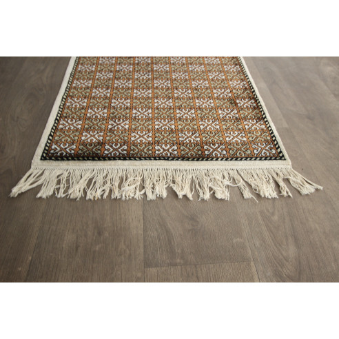 Classic style silk rug with black pattern