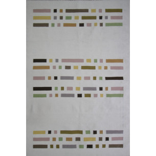 Tapis style kilim avec franges fond blanc motif géométrique