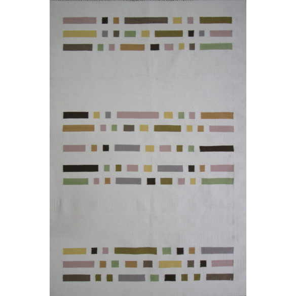 Tapis style kilim avec franges fond blanc motif géométrique