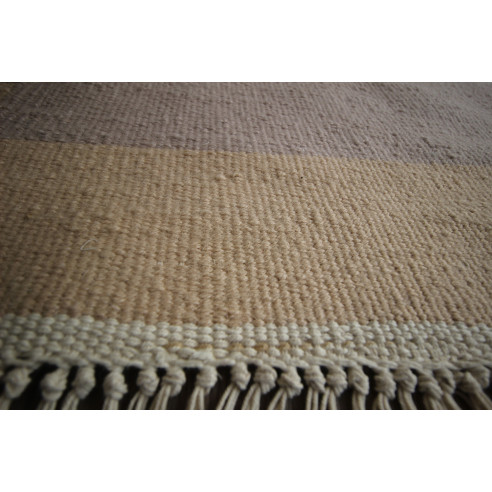 Tapis kilim simple et moderne