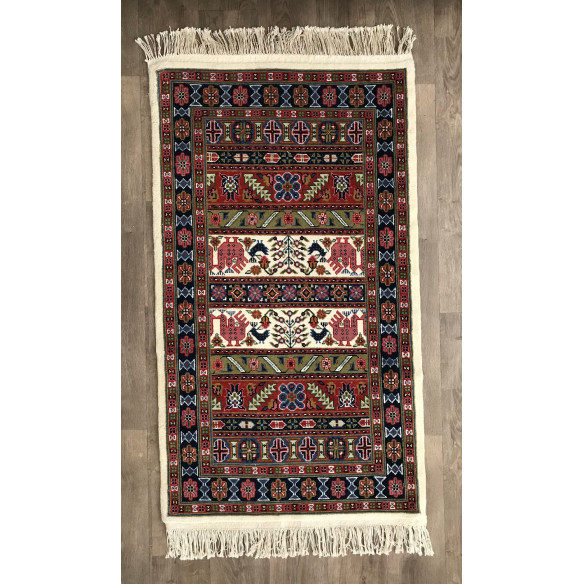 Lantana Knotted Thin Rug 30*30