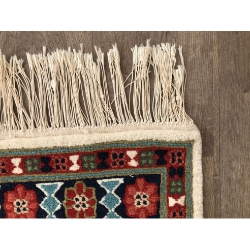 Camélia Knotted Thin Rug 30*30