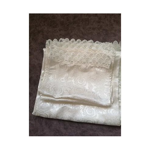 Nappes et 6 Serviettes avec broderie