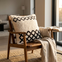 Coussin Berbère Artisanal - Blanc & Motifs Noirs