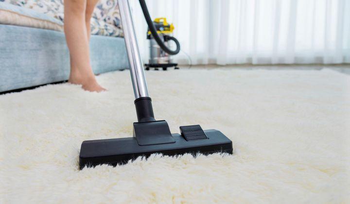 Nettoyer son tapis au bicarbonate : pourquoi et comment ? – MerciPlus